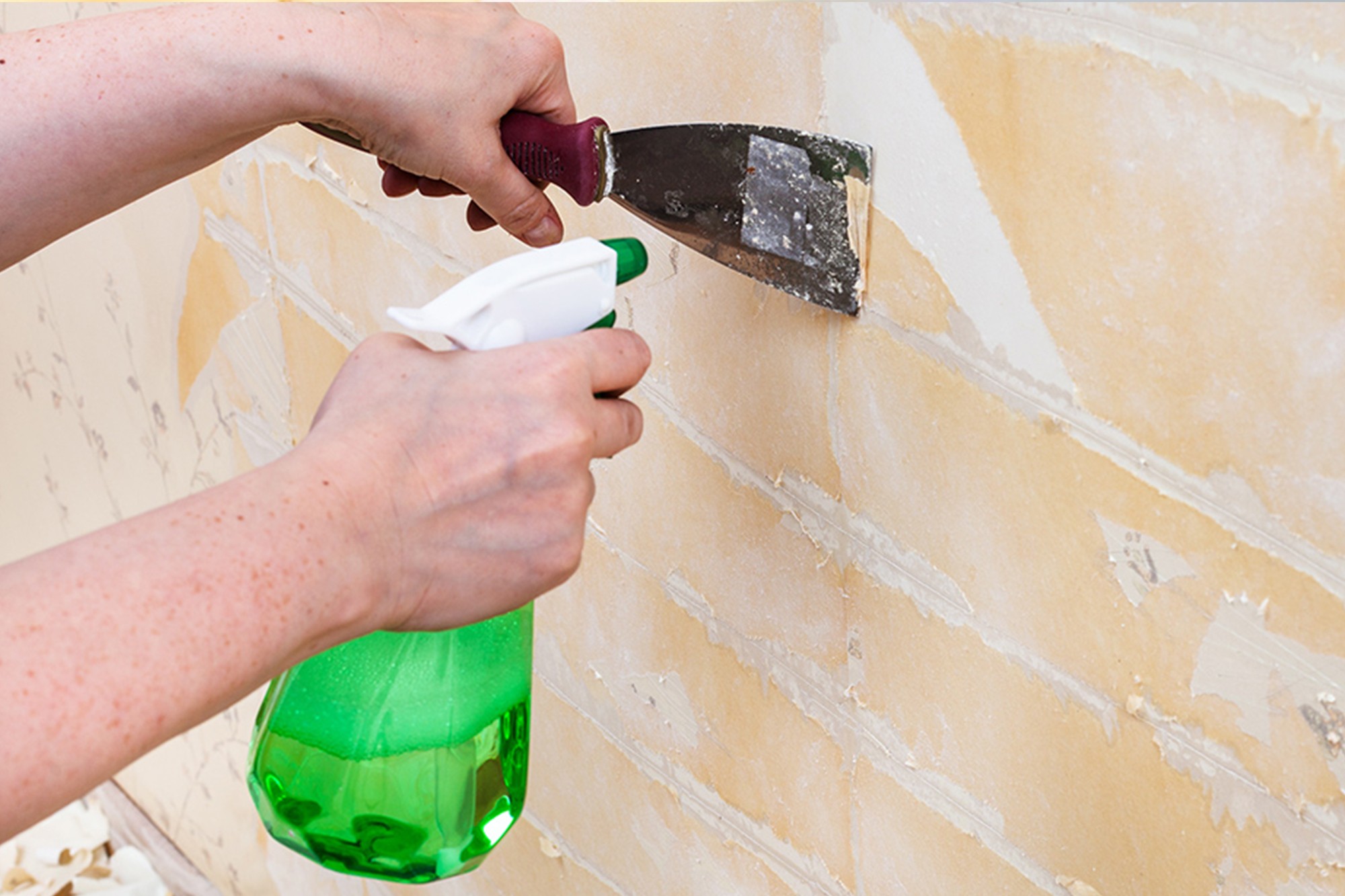 Wallpaper Removal 1 Painting Services in Dubai &amp; UAE